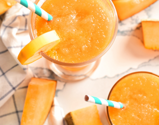 cantaloupe smoothie_pixelshot-canva