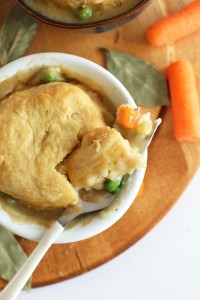 1-hour-vegan-pot-pies-via-minimalistbaker-com_