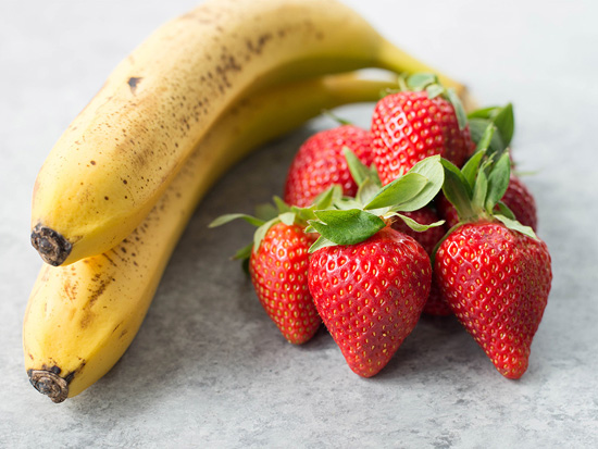 The Everyday Chef: The Perfect Summer Dessert! Berry Kebobs