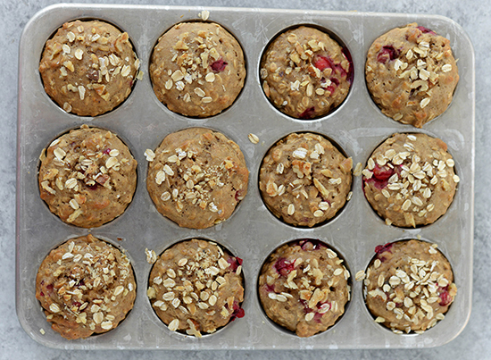 The Everyday Chef: Moist & Perfectly Tart Oatmeal Cranberry Muffins. Fruits And Veggies More Matters.org