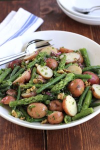Potato-salad-with-green-beans-and-asparagus-1