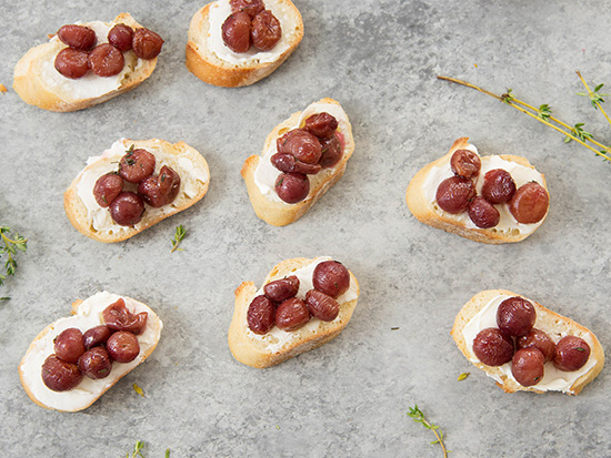 The Everyday Chef: Roasted Grape Thyme Crostini. Fruits And Veggies More Matters.org