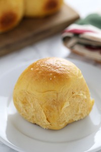 sweet-potato-dinner-rolls-01