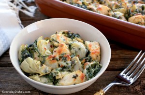 baked-chicken-with-spinach-and-artichoke-everydaydishes_com-H-740x486