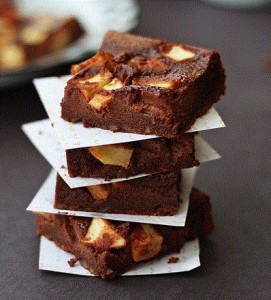 flourless apple brownies