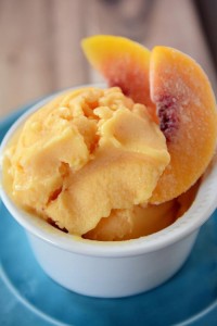 frozen peach yogurt