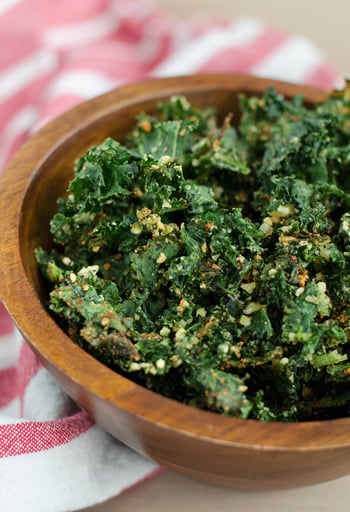 Cheesy Baked Kale Chips