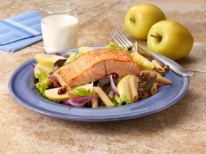 pan_seared_salmon_apple_salad_500