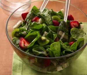 strawberry kiwi spinach salad