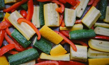 zooey-li-tV-GwPhqYOo-unsplash zucchini, yellow squash, bell pepper on sheet pan